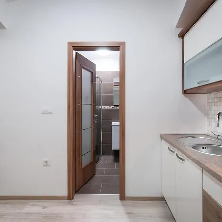 The Maze Apartma *