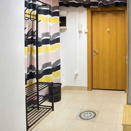 Apartma The Maze